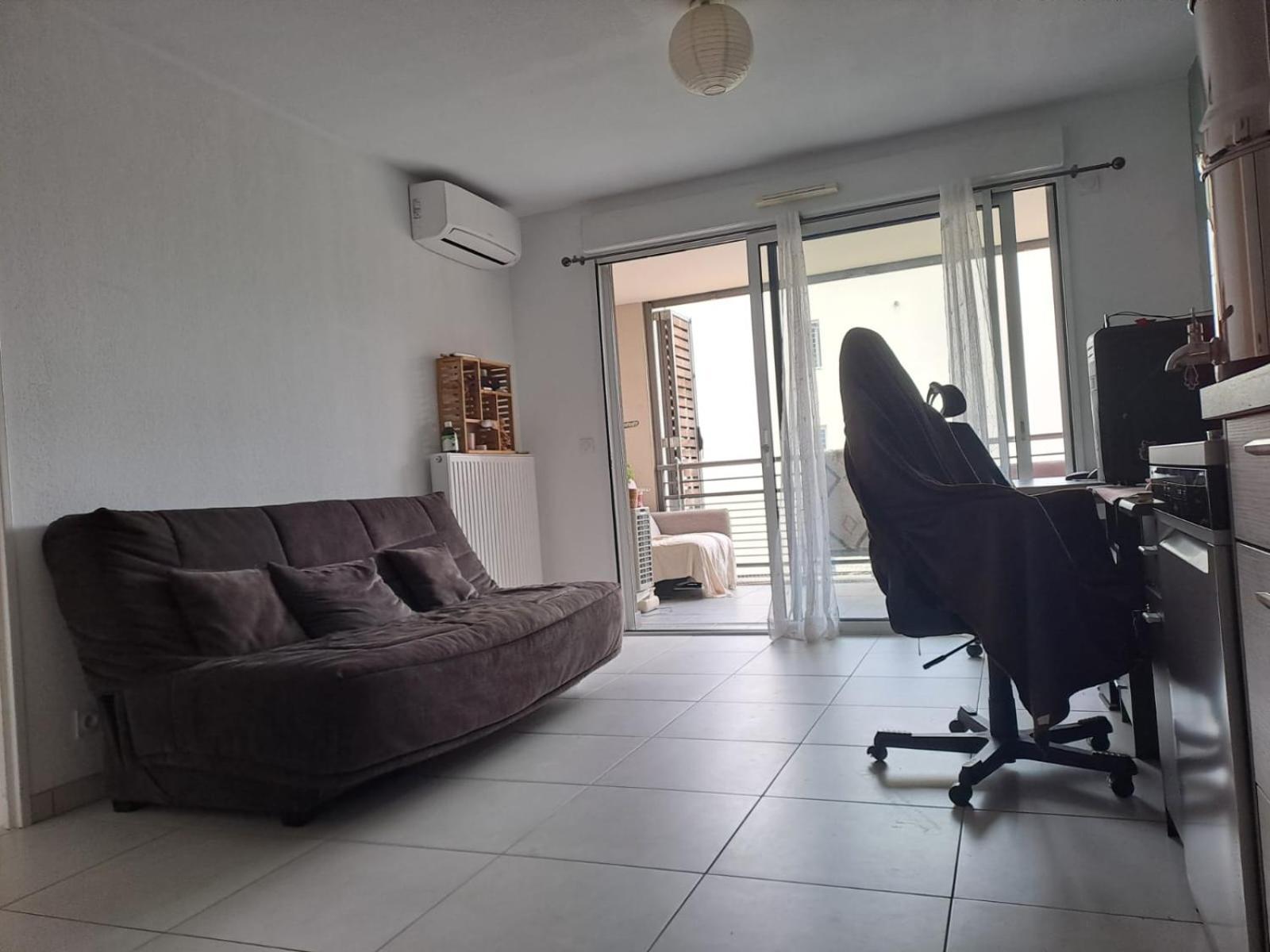Appartement T2 Avec Terrasse, 5 Min De La Plage Fréjus Exterior photo